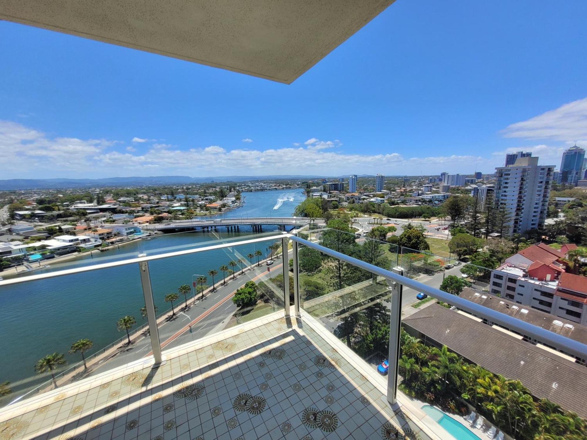 Surfers Chalet Gold Coast Bilik gambar